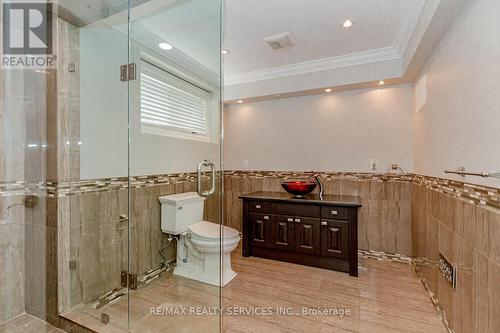 19 Leparc Road, Brampton (Vales Of Castlemore North), ON - Indoor Photo Showing Bathroom