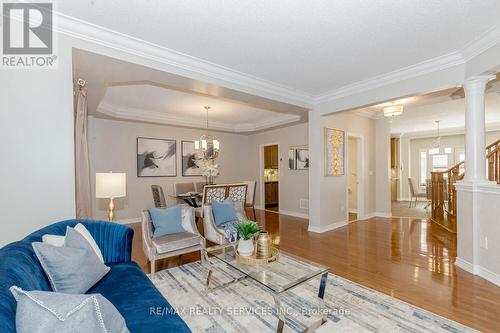 19 Leparc Road, Brampton (Vales Of Castlemore North), ON - Indoor Photo Showing Living Room