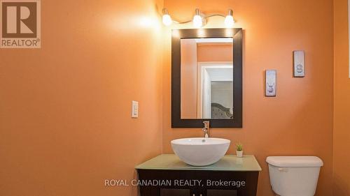 18 Wabash Court, Brampton (Heart Lake West), ON - Indoor Photo Showing Bathroom