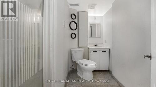 18 Wabash Court, Brampton (Heart Lake West), ON - Indoor Photo Showing Bathroom