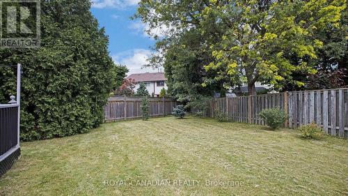 18 Wabash Court, Brampton (Heart Lake West), ON - Outdoor With Backyard