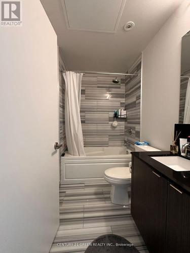 6501 - 88 Harbour Street, Toronto, ON - Indoor Photo Showing Bathroom