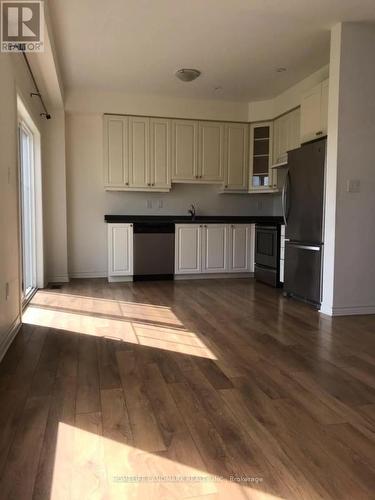 21 Mantz Crescent, Whitby (Taunton North), ON - Indoor Photo Showing Kitchen