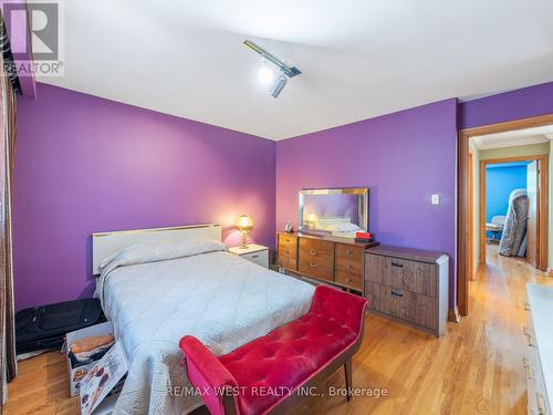 96 Wigwoss Drive S, Vaughan (East Woodbridge), ON - Indoor Photo Showing Bedroom