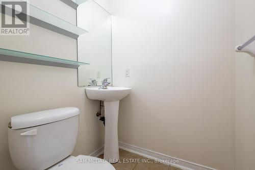 5727 Retreat Street, Mississauga (Hurontario), ON - Indoor Photo Showing Bathroom