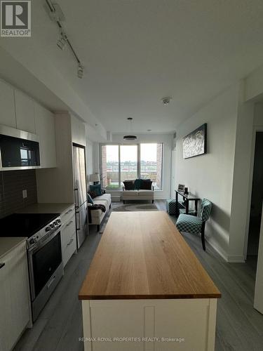 509 - 1787 St Clair Avenue W, Toronto (Weston-Pellam Park), ON - Indoor Photo Showing Kitchen With Stainless Steel Kitchen