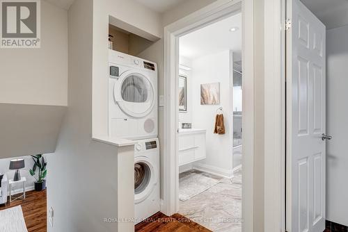 625 Braemore Road, Burlington (Roseland), ON - Indoor Photo Showing Laundry Room