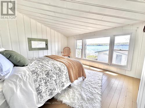 32 Quinte View Road, Greater Napanee, ON - Indoor Photo Showing Bedroom