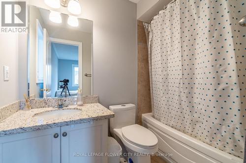 24 Upper Ridge Crescent, Brampton (Brampton East), ON - Indoor Photo Showing Bathroom