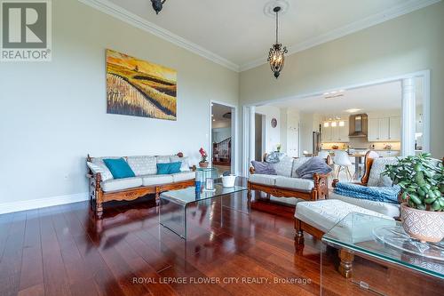 24 Upper Ridge Crescent, Brampton (Brampton East), ON - Indoor Photo Showing Living Room