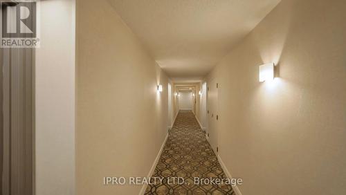 812 - 35 Kingsbridge Gardens, Mississauga (Hurontario), ON - Indoor Photo Showing Other Room