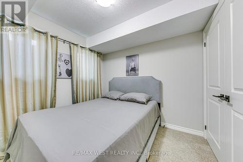 41 - 253 Chapel Hill Drive, Kitchener, ON - Indoor Photo Showing Bedroom