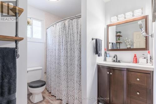 613 Christopher Road, Peterborough (Ashburnham), ON - Indoor Photo Showing Bathroom