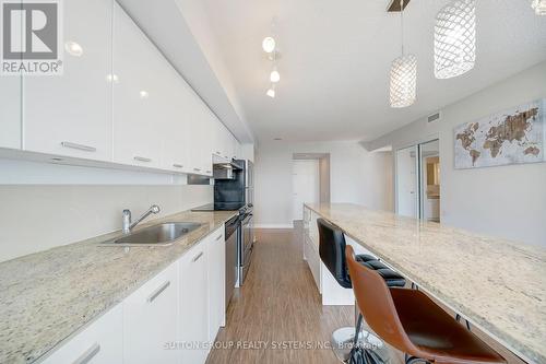 222 - 19 Singer Court, Toronto (Bayview Village), ON - Indoor Photo Showing Kitchen