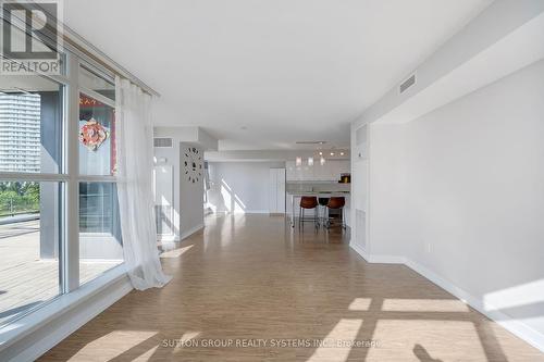 222 - 19 Singer Court, Toronto (Bayview Village), ON - Indoor Photo Showing Other Room