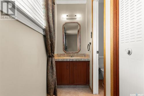 6 Wood Crescent, Regina, SK - Indoor Photo Showing Bathroom