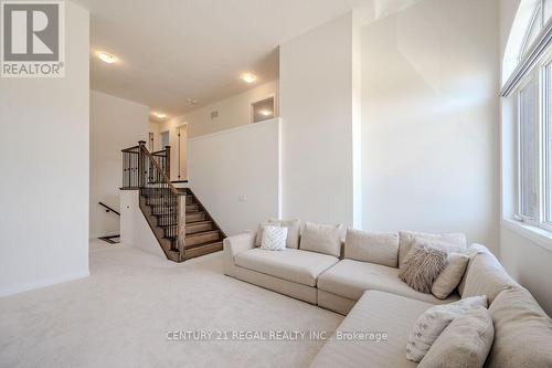 30 Rustic Oak Trail, North Dumfries, ON - Indoor Photo Showing Other Room