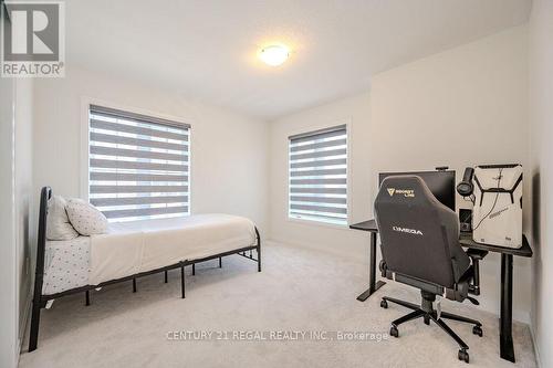 30 Rustic Oak Trail, North Dumfries, ON - Indoor Photo Showing Bedroom