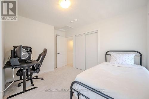 30 Rustic Oak Trail, North Dumfries, ON - Indoor Photo Showing Bedroom