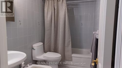 37 Charrington Crescent, Toronto (Glenfield-Jane Heights), ON - Indoor Photo Showing Bathroom