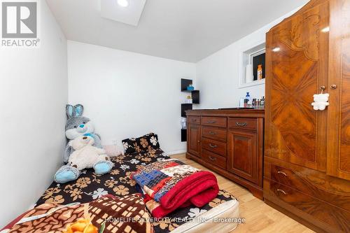 8 Bedford Crescent, Brampton (Avondale), ON - Indoor Photo Showing Bedroom