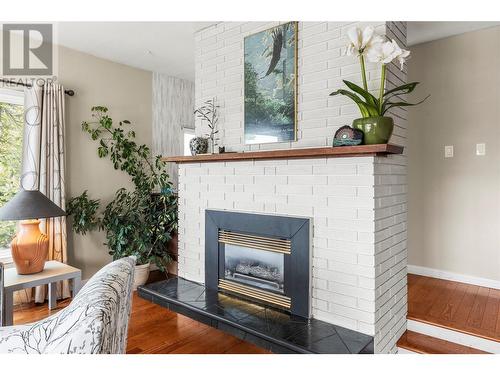 2002 36 Street, Vernon, BC - Indoor Photo Showing Living Room With Fireplace