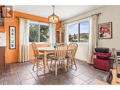 2002 36 Street, Vernon, BC - Indoor Photo Showing Dining Room