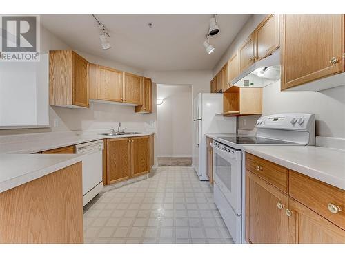 3320 Centennial Drive Unit# 209, Vernon, BC - Indoor Photo Showing Kitchen With Double Sink