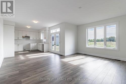 30 Union Boulevard, Wasaga Beach, ON - Indoor Photo Showing Other Room