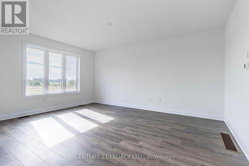 30 Union Boulevard, Wasaga Beach, ON - Indoor Photo Showing Other Room