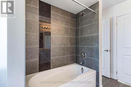 30 Union Boulevard, Wasaga Beach, ON - Indoor Photo Showing Bathroom