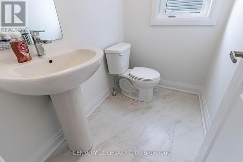 30 Union Boulevard, Wasaga Beach, ON - Indoor Photo Showing Bathroom