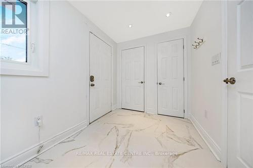 323 Kipling Avenue, Toronto (New Toronto), ON - Indoor Photo Showing Other Room