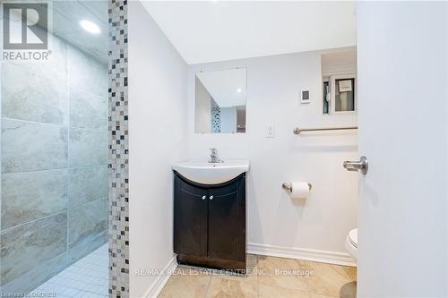 323 Kipling Avenue, Toronto (New Toronto), ON - Indoor Photo Showing Bathroom