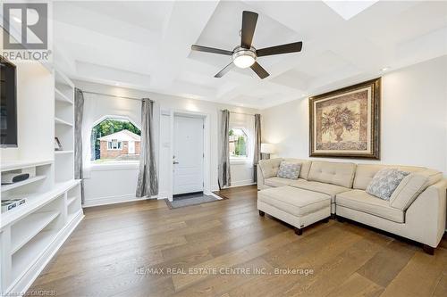 323 Kipling Avenue, Toronto (New Toronto), ON - Indoor Photo Showing Living Room