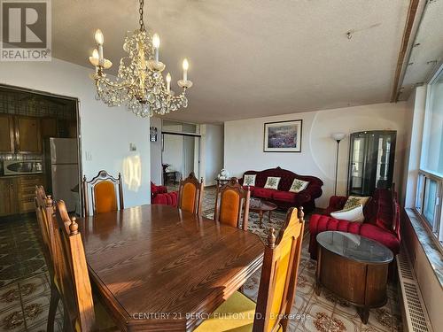 601 - 3390 Weston Road, Toronto (Humbermede), ON - Indoor Photo Showing Dining Room