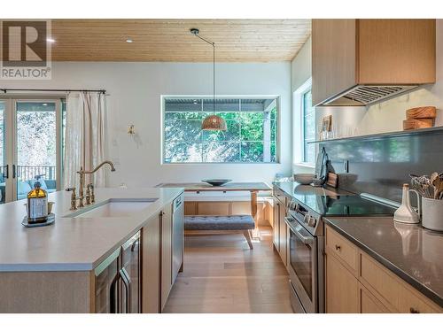 9961/9963 Purcell Drive, Vernon, BC - Indoor Photo Showing Kitchen