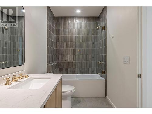 9961/9963 Purcell Drive, Vernon, BC - Indoor Photo Showing Bathroom