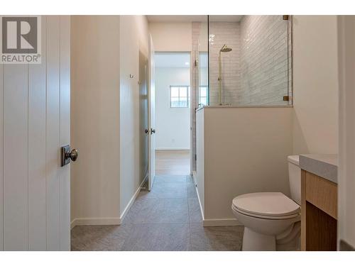 9963 Purcell Drive, Vernon, BC - Indoor Photo Showing Bathroom