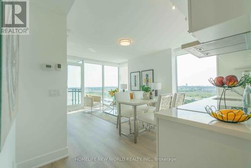 1304 - 8081 Birchmount Road, Markham, ON - Indoor Photo Showing Dining Room