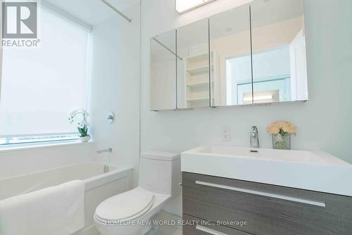 1304 - 8081 Birchmount Road, Markham, ON - Indoor Photo Showing Bathroom