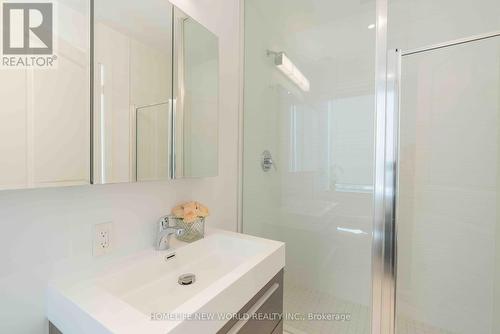 1304 - 8081 Birchmount Road, Markham, ON - Indoor Photo Showing Bathroom