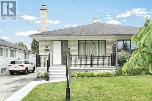 38 Grampian Crescent, Toronto (Humber Summit), ON - Outdoor