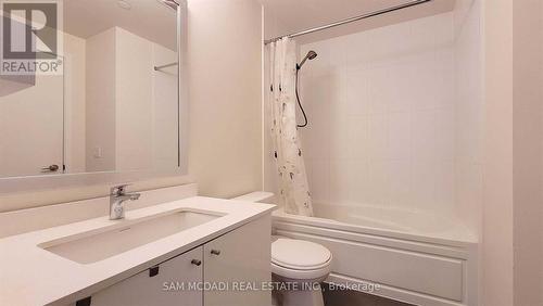 4306 - 3975 Grand Park Drive, Mississauga, ON - Indoor Photo Showing Bathroom