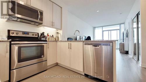 4306 - 3975 Grand Park Drive, Mississauga, ON - Indoor Photo Showing Kitchen