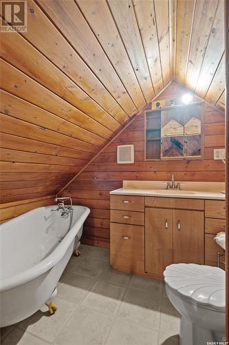 546 7Th Street E, Prince Albert, SK - Indoor Photo Showing Bathroom