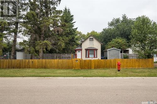 546 7Th Street E, Prince Albert, SK - Outdoor