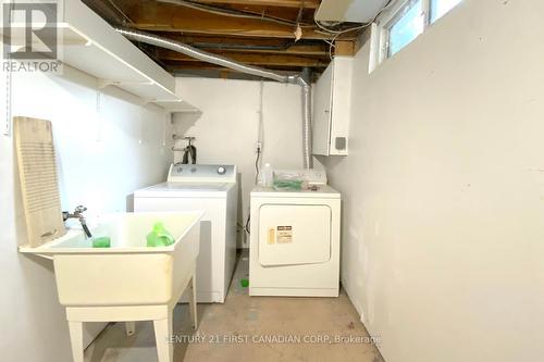 587 Gainsborough Road, London, ON - Indoor Photo Showing Laundry Room