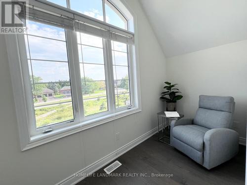 12 Carlinds Crescent, Whitchurch-Stouffville (Ballantrae), ON - Indoor Photo Showing Other Room