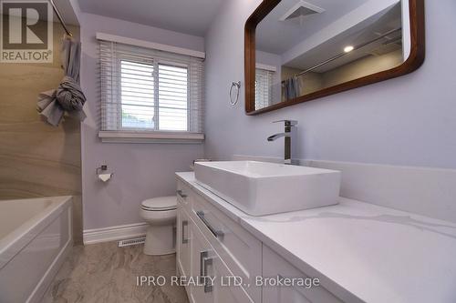 107 Spring Forest Square, Toronto (Agincourt South-Malvern West), ON - Indoor Photo Showing Bathroom